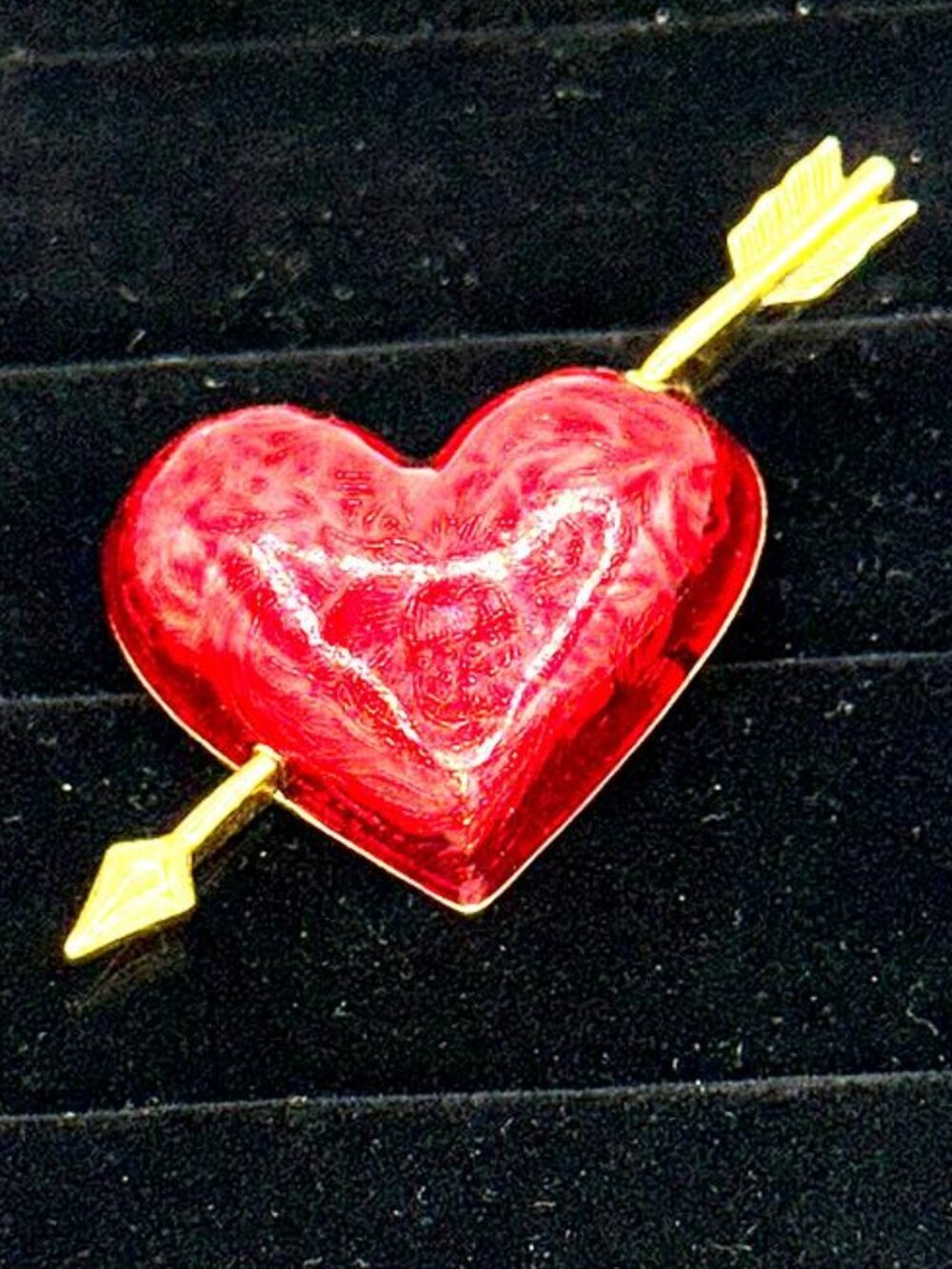 Avon Red Heart Pin w/ Gold Arrow – Romantic Vintage Style Brooch